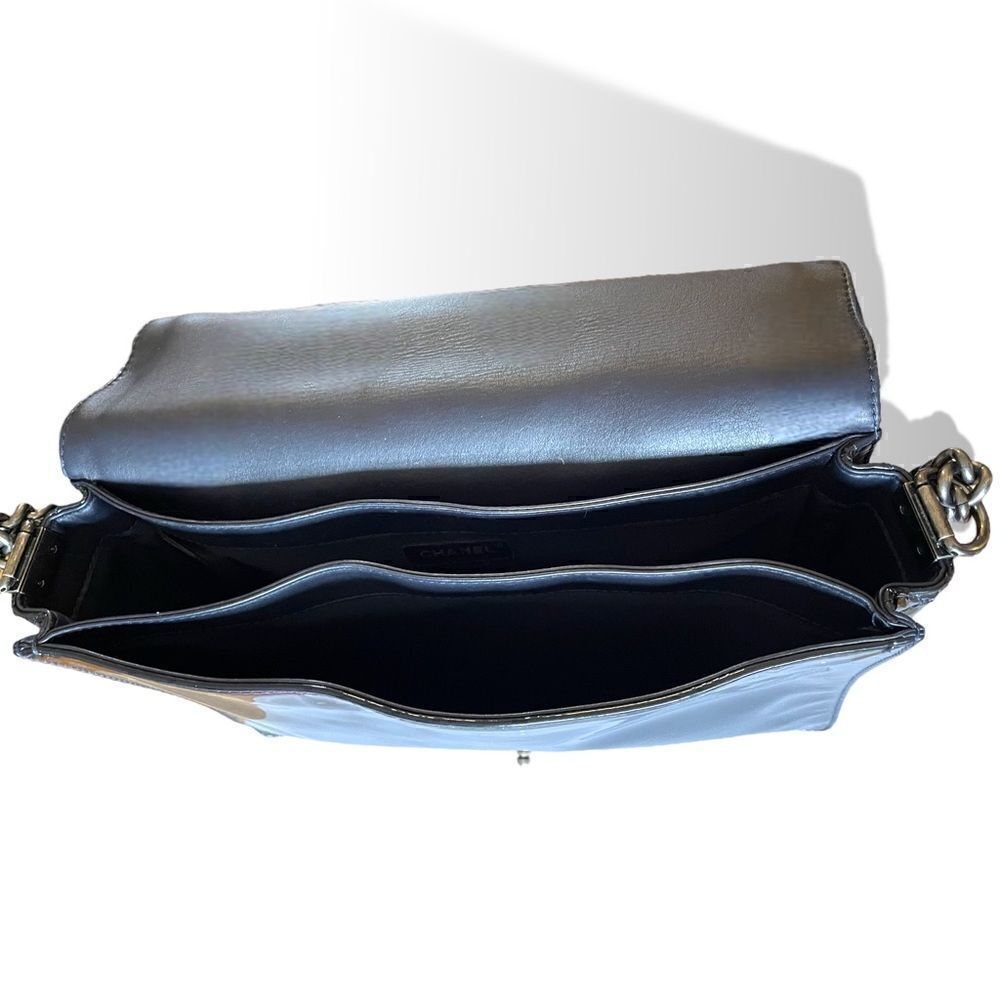 CHANEL Reverso Boy Flap Bag Patent Large in Midnight Blue - Picture 11 of 15